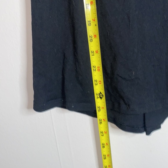 🍒adorable Black PINK top! - Picture 5 of 7